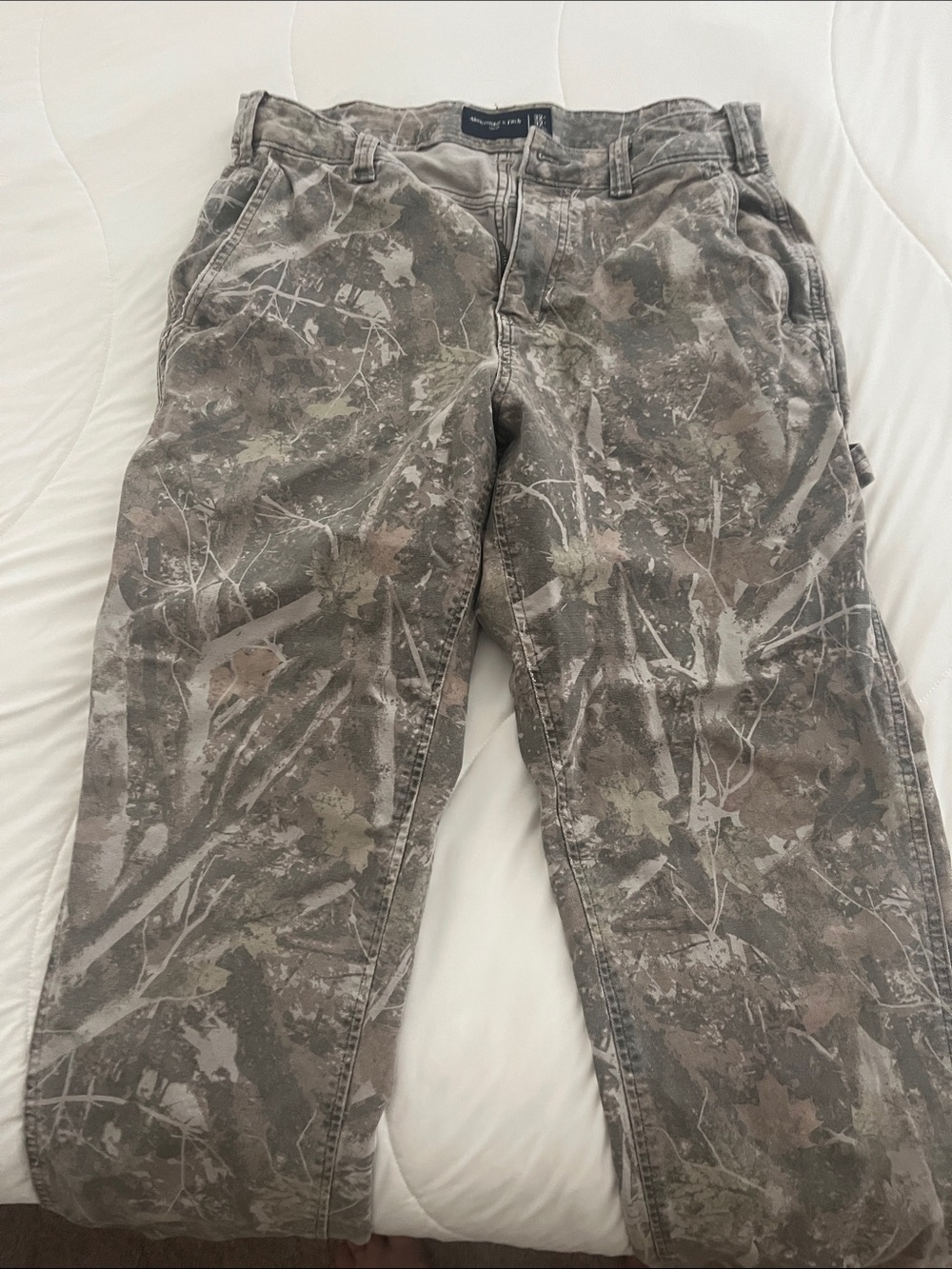 Abercrombie & Fitch Men's Camouflage-Pattern Chinos in Gray and Olive